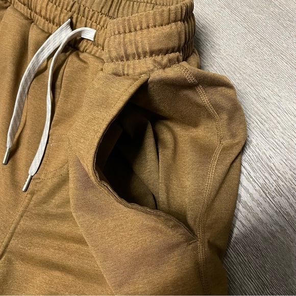 Men’s Vuori Sunday Performance Joggers Small - Picture 7 of 11